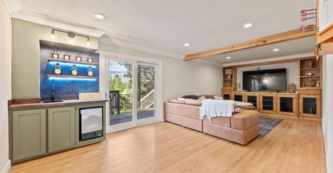 1935 Apache Avenue, South Lake Tahoe, CA 96150 Photo