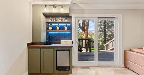 1935 Apache Avenue, South Lake Tahoe, CA 96150 Photo