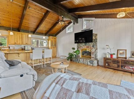 1935 Apache Avenue, South Lake Tahoe, CA 96150 Photo