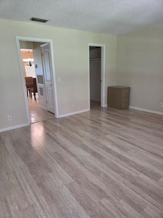 7205 W Oakridge Circle, Lake Worth, FL 33462 Photo