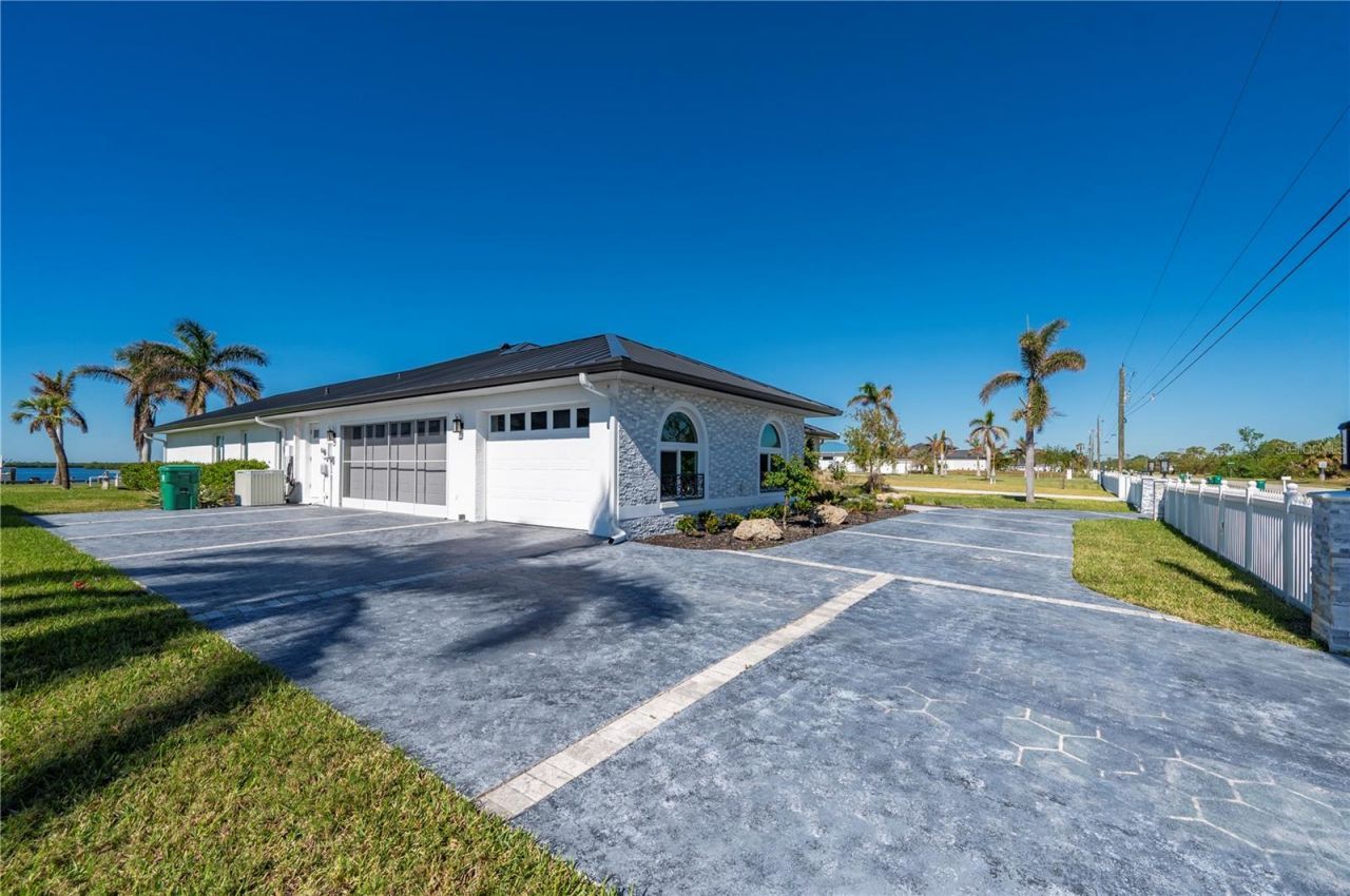 5117 Collingswood Boulevard, Port Charlotte, FL 33948 Photo