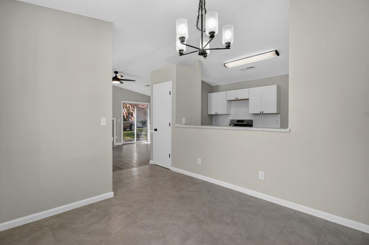 9512 Raven Drive Photo 10