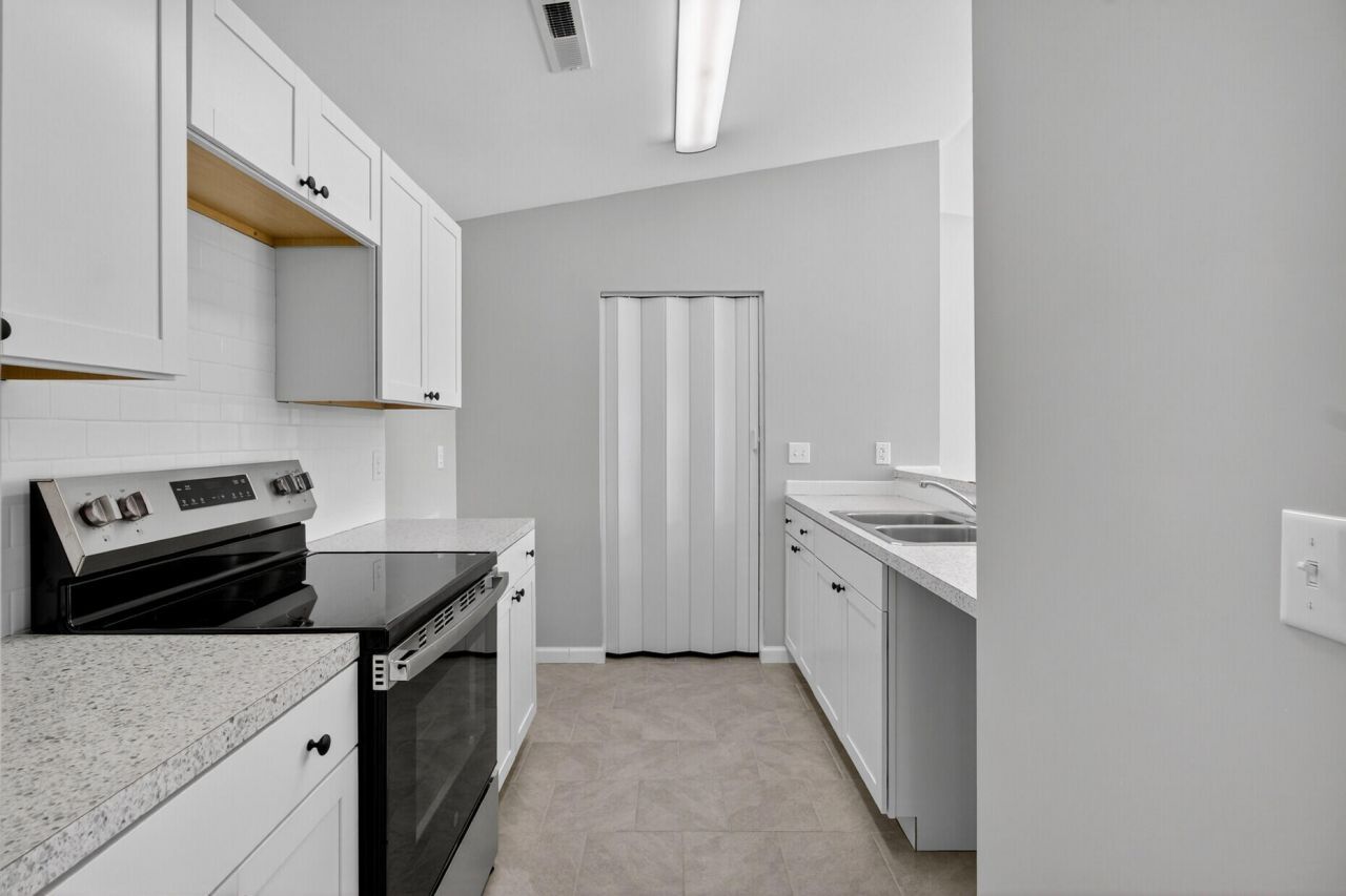 9512 Raven Drive Photo 11