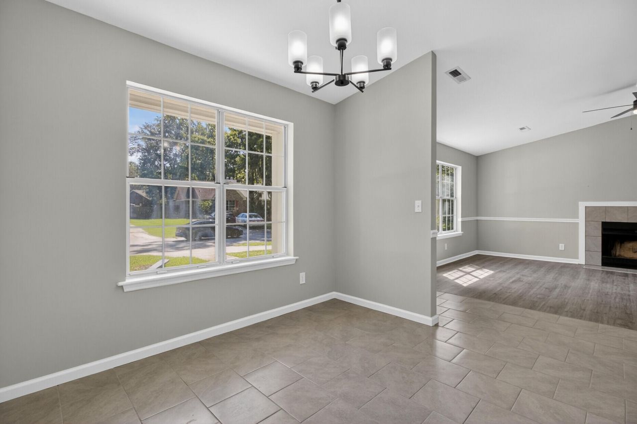 9512 Raven Drive Photo 8