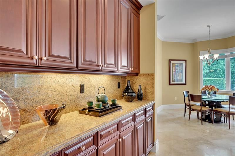 11001 SW 75th Court, Pinecrest, FL 33156 Photo