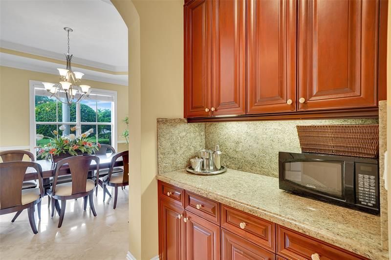 11001 SW 75th Court, Pinecrest, FL 33156 Photo