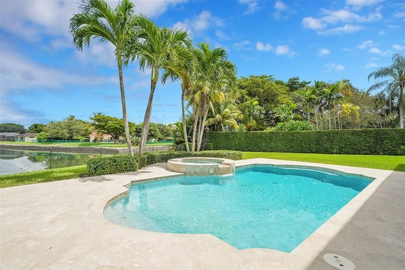 11001 SW 75th Court, Pinecrest, FL 33156 Photo