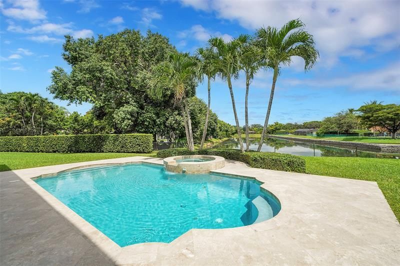 11001 SW 75th Court, Pinecrest, FL 33156 Photo