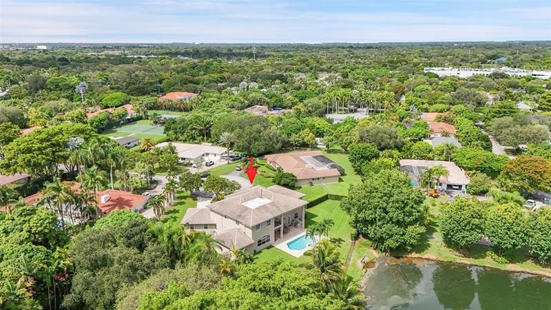 11001 SW 75th Court, Pinecrest, FL 33156 Photo