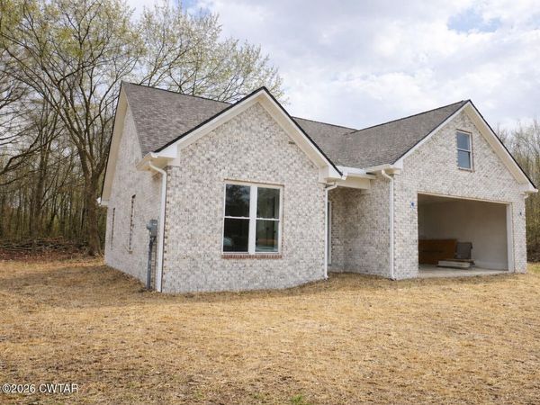 25 Weatherstone Drive , Jackson, TN 38305