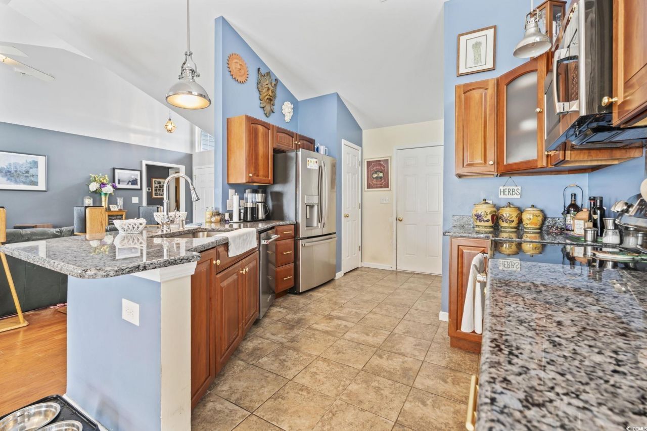 2008 Saltwater St. Photo 15