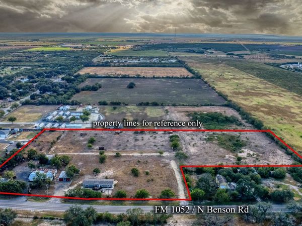 3936 FM 1052, Uvalde, TX 78801