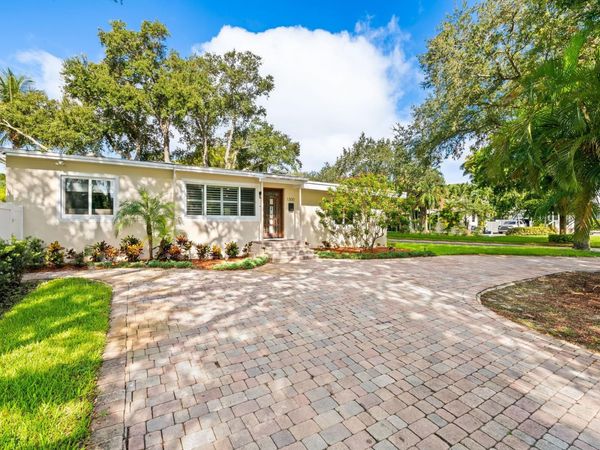 1300 SW 17th Street, Fort Lauderdale, FL 33315