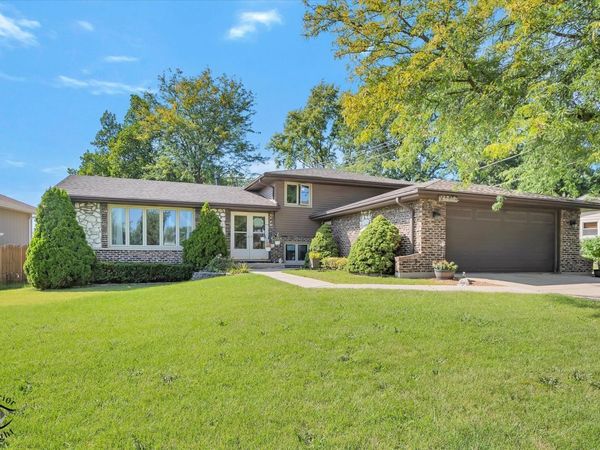 14712 S 88th Avenue, Orland Park, IL 60462