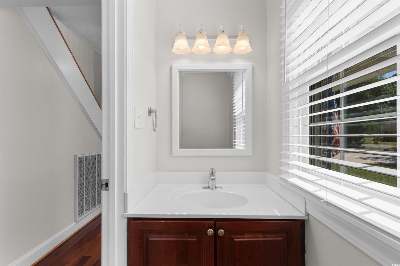 1616 26th Ave N Photo 16