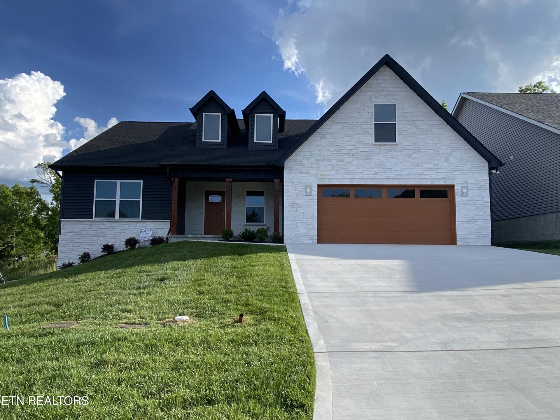 2333 Lena George Lane, Knoxville, TN 37931 Main Photo
