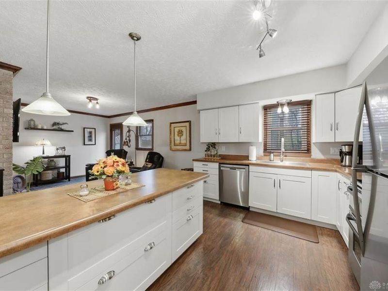 703 Dorchester Drive, Springfield, OH 45506 Photo 10