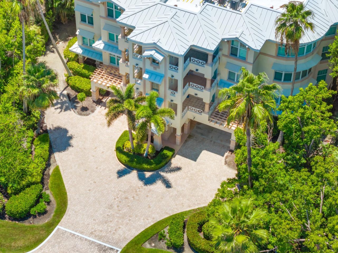 2675 Wulfert Rd, Unit 5, Sanibel, FL 33957 Photo