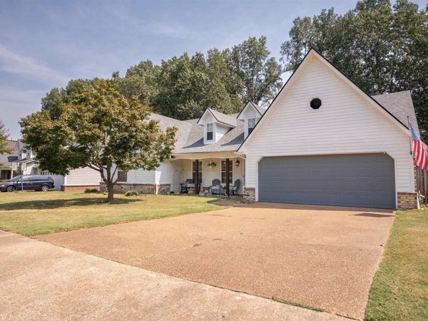 2426 LACOSTA DR, Bartlett, TN 38134