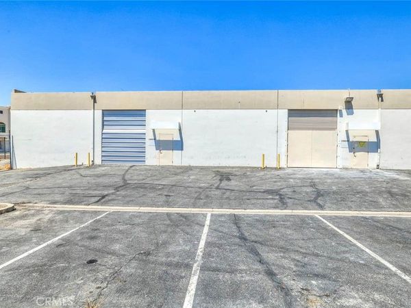 15562 Azusa Canyon Road, Unit D & E, Irwindale, CA 91706