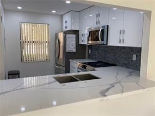 2941 N Nob Hill Road, Unit 112, Sunrise, FL 33322