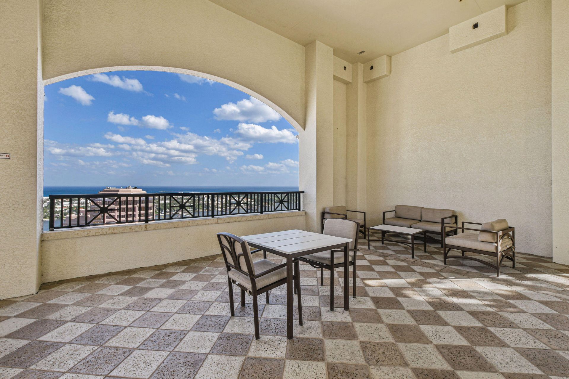 701 S Olive Avenue, Unit 818, West Palm Beach, FL 33401 Photo