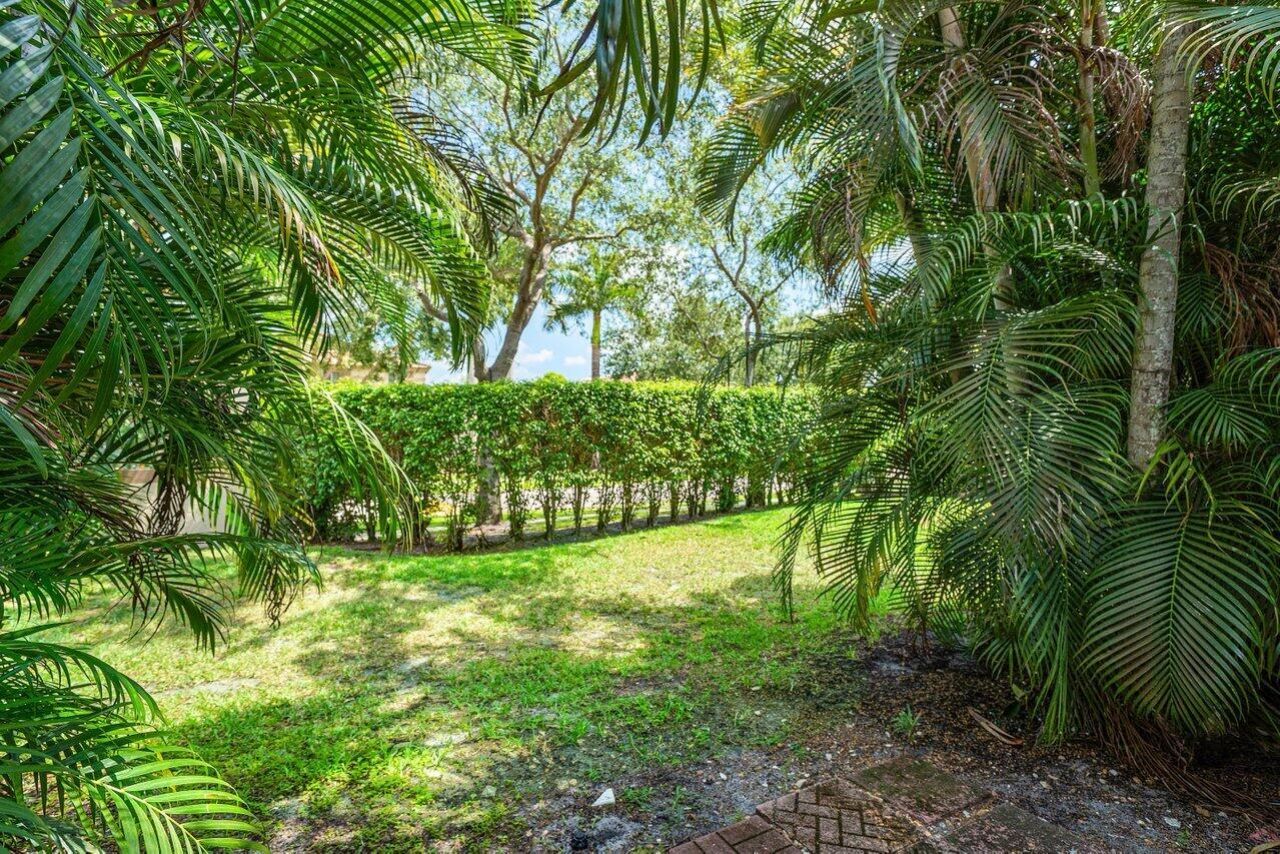 6684 Via Regina, Boca Raton, FL 33433 Photo