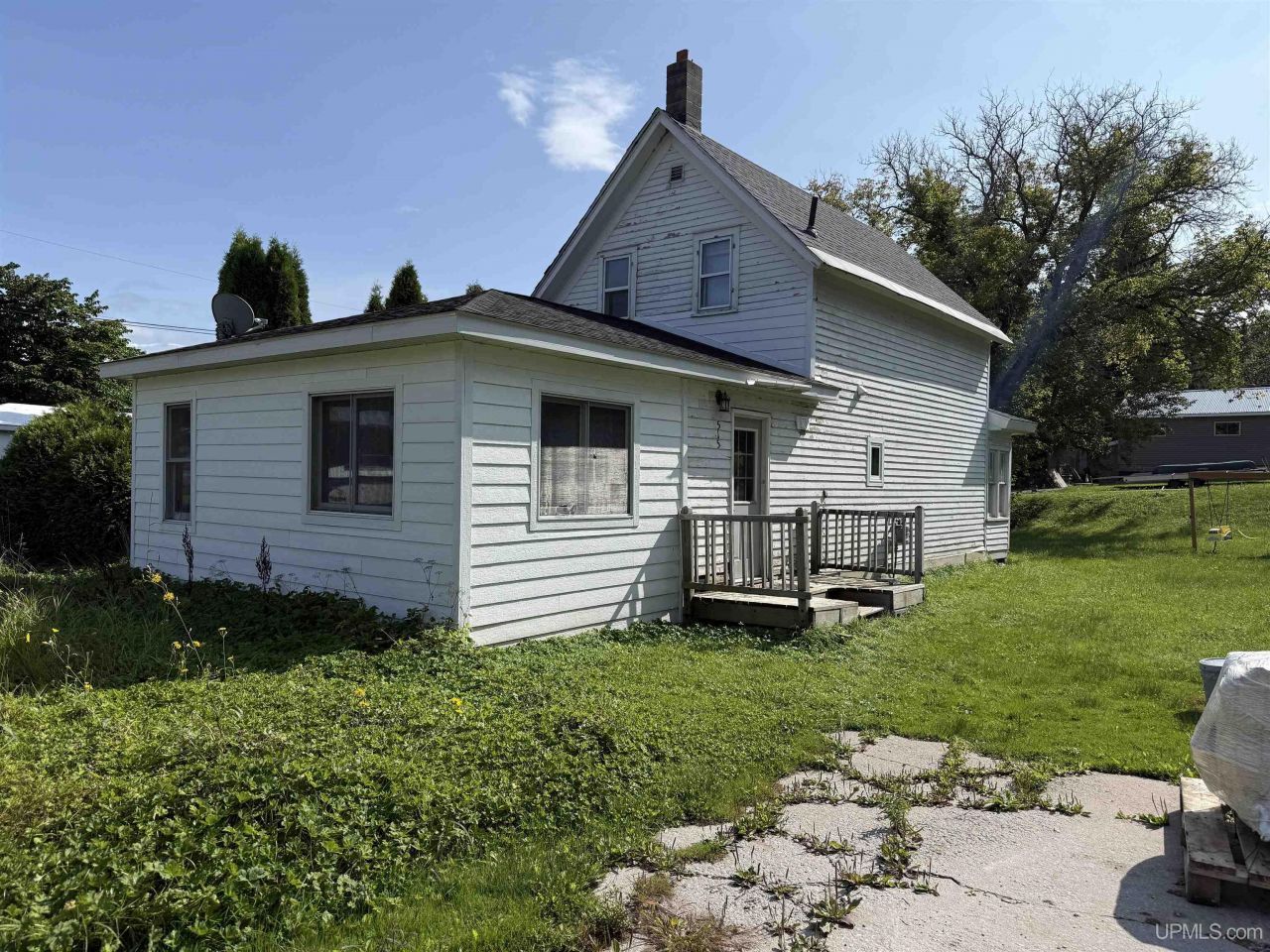 515 E Prospect Street, Munising, MI 49862 Main Photo