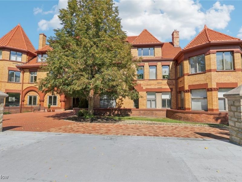 23200 Lake Road, Unit 47, Bay Village, OH 44140 Photo 1