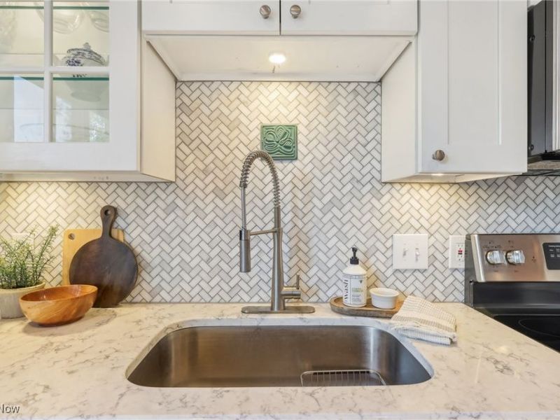 23200 Lake Road, Unit 47, Bay Village, OH 44140 Photo 8