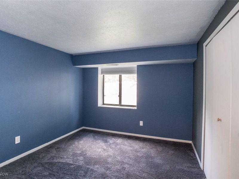 9800 Cove Drive, Unit H2, North Royalton, OH 44133 Photo 18