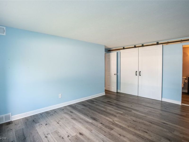 9800 Cove Drive, Unit H2, North Royalton, OH 44133 Photo 21