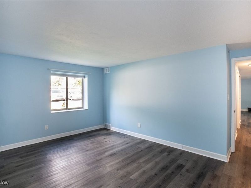 9800 Cove Drive, Unit H2, North Royalton, OH 44133 Photo 22