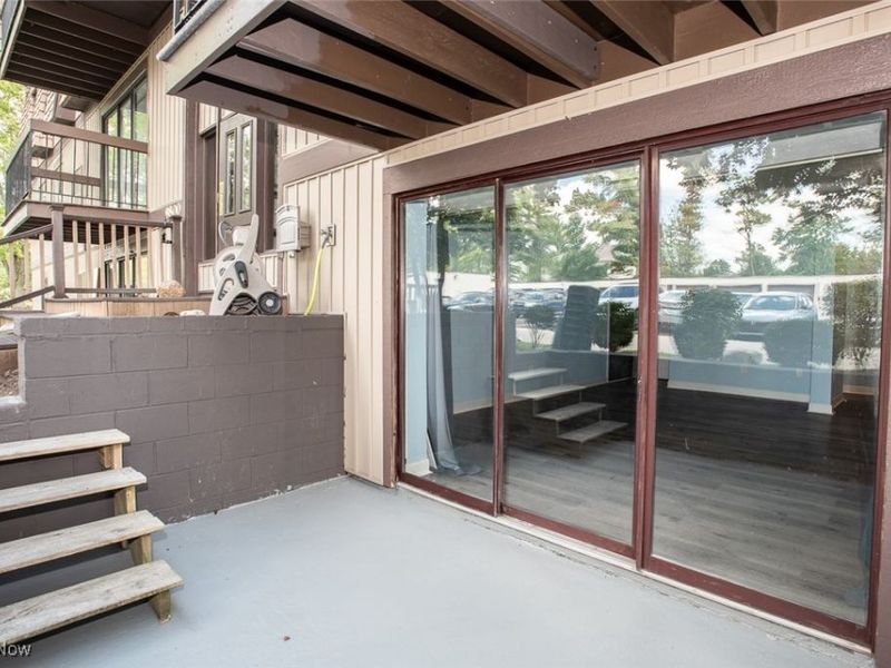 9800 Cove Drive, Unit H2, North Royalton, OH 44133 Photo 24