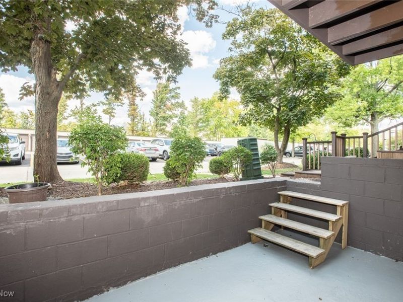 9800 Cove Drive, Unit H2, North Royalton, OH 44133 Photo 25