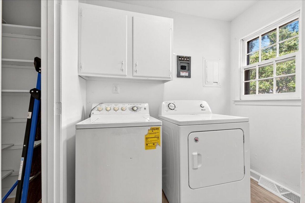 3452 Plaza Lane Photo 19