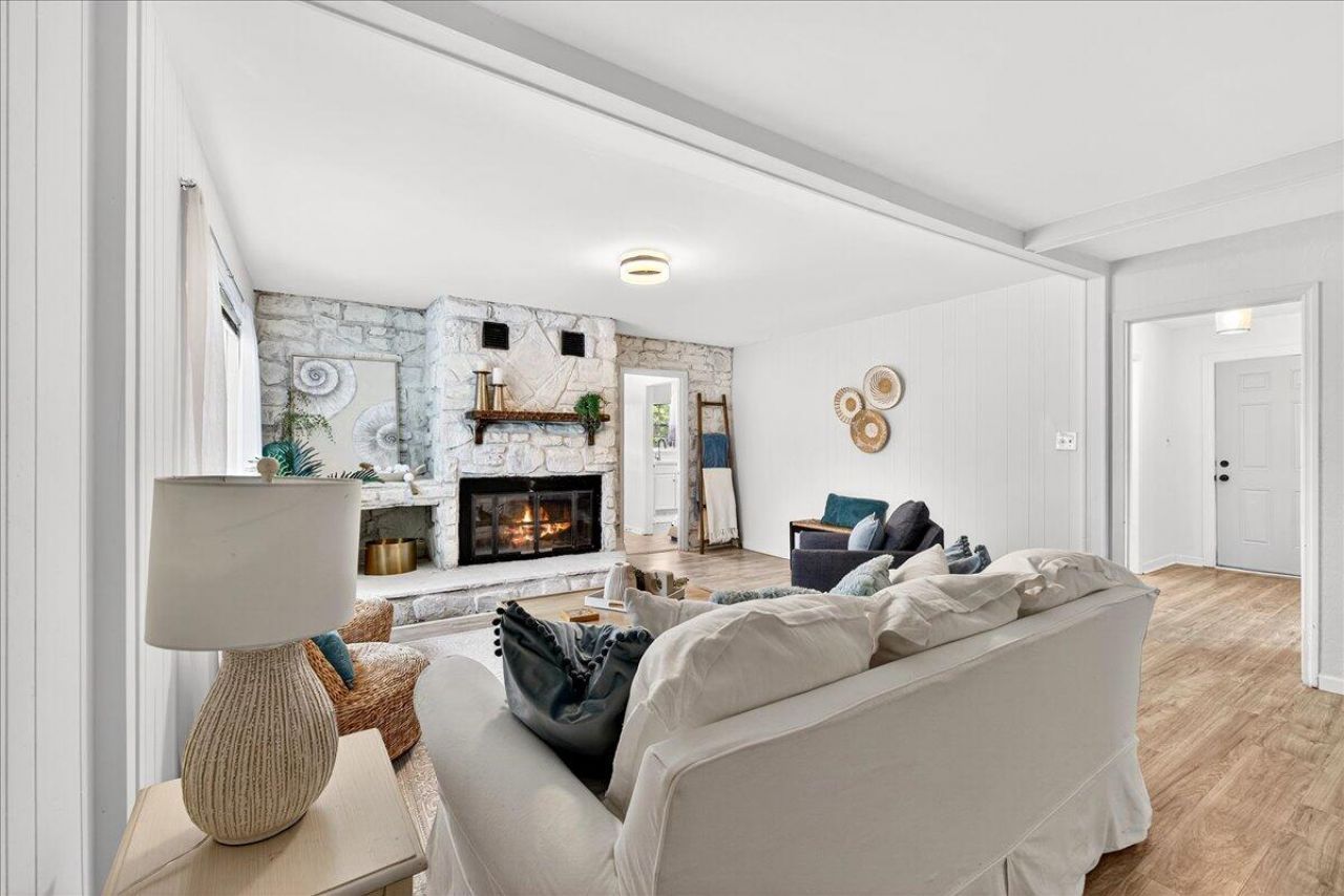 3452 Plaza Lane Photo 22