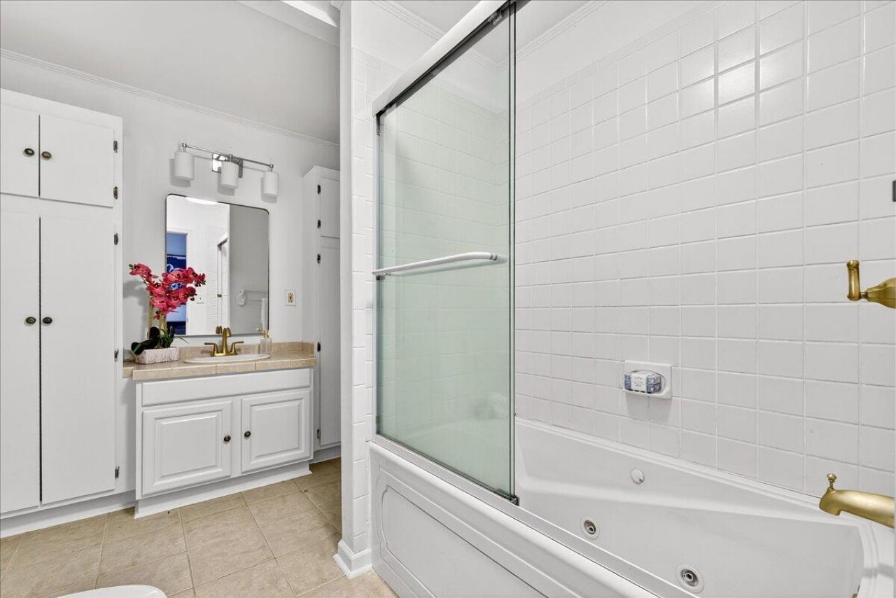 3452 Plaza Lane Photo 30