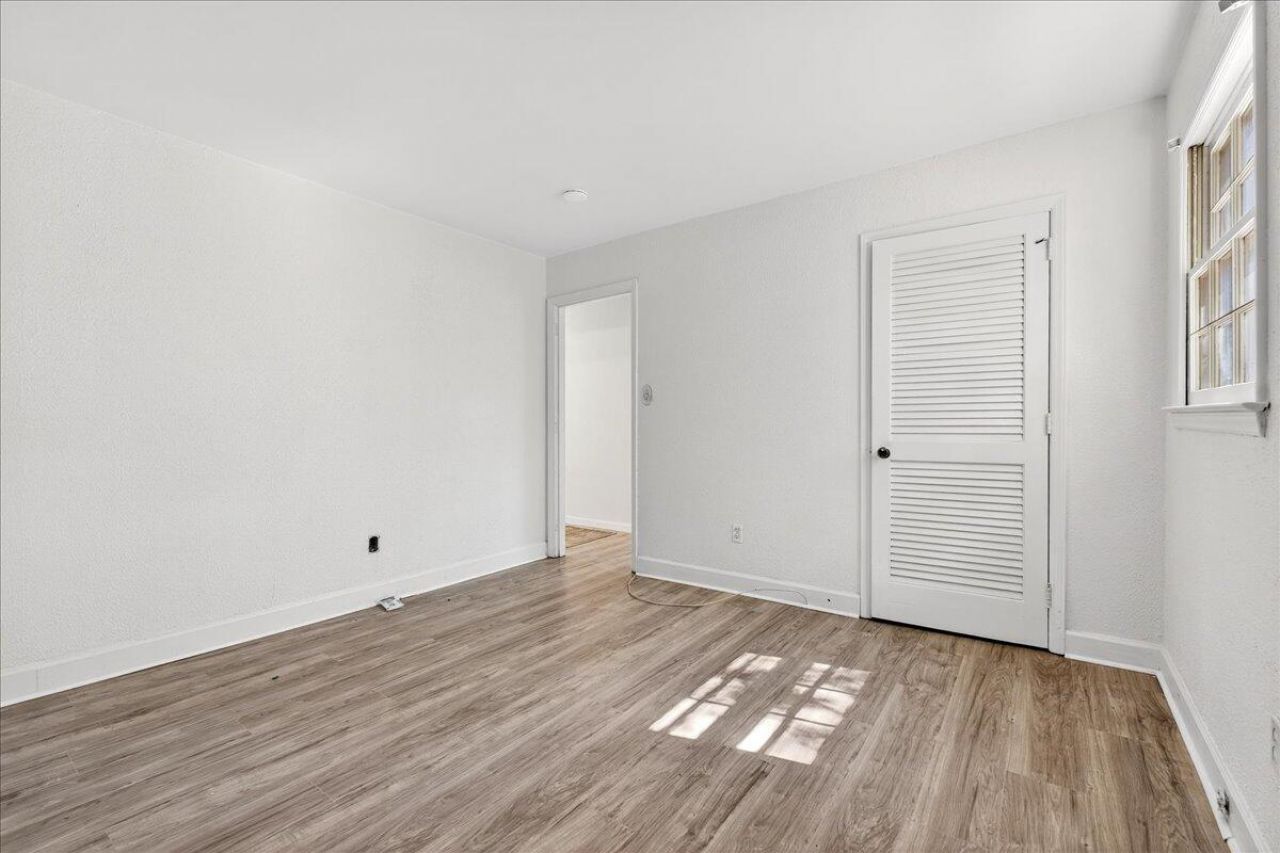 3452 Plaza Lane Photo 36