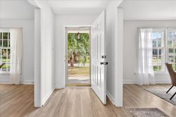 3452 Plaza Lane photo 4