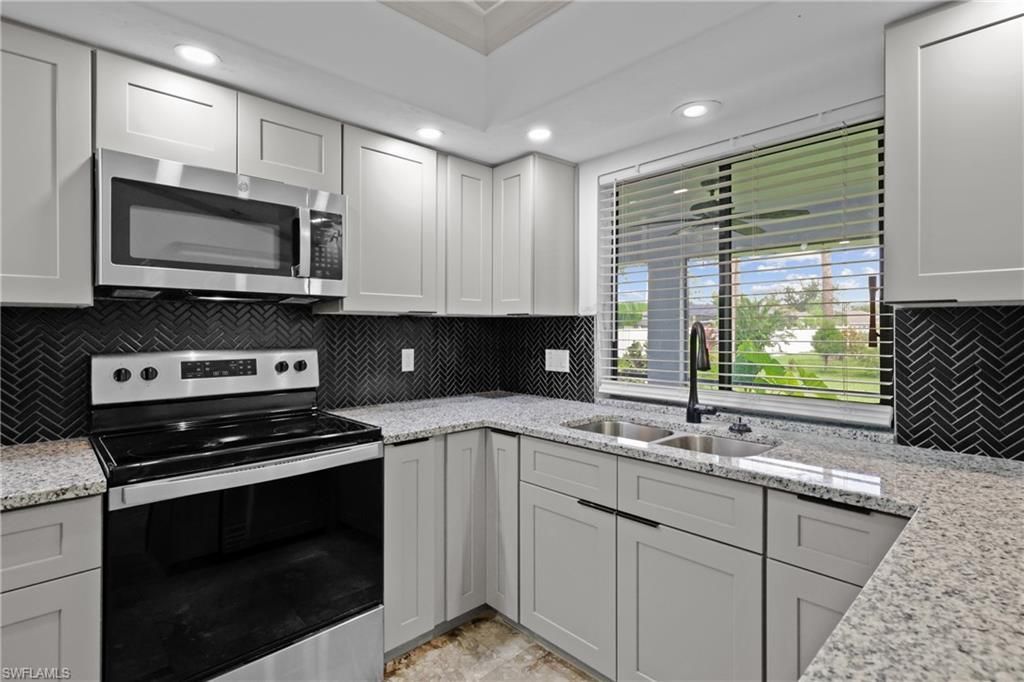 2602 Elva Pl, Lehigh Acres, FL 33971 Photo