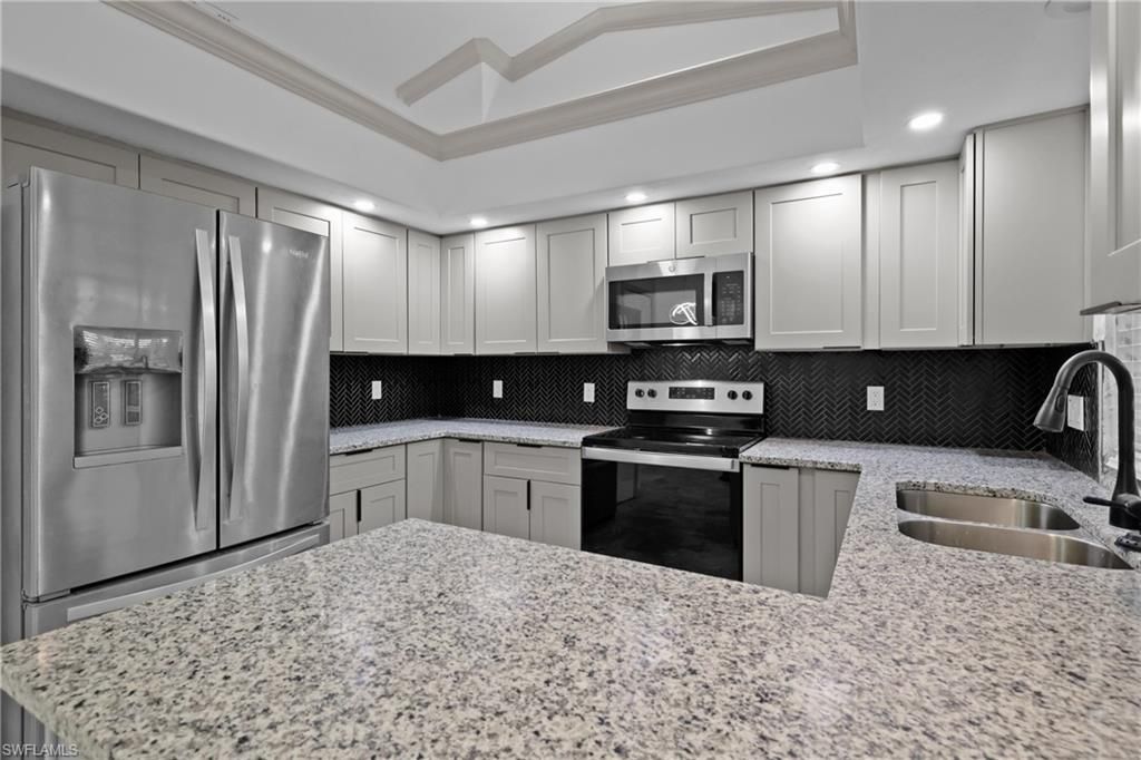 2602 Elva Pl, Lehigh Acres, FL 33971 Photo