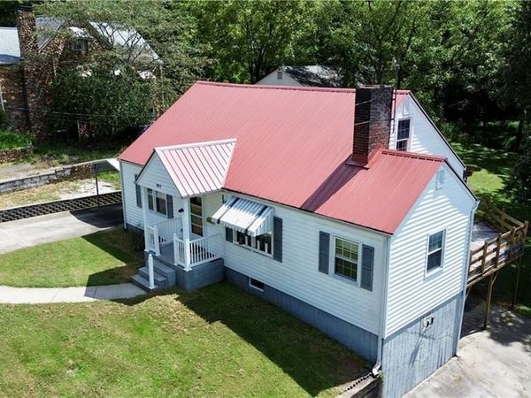 127 Young Street, Elkin, NC 28621