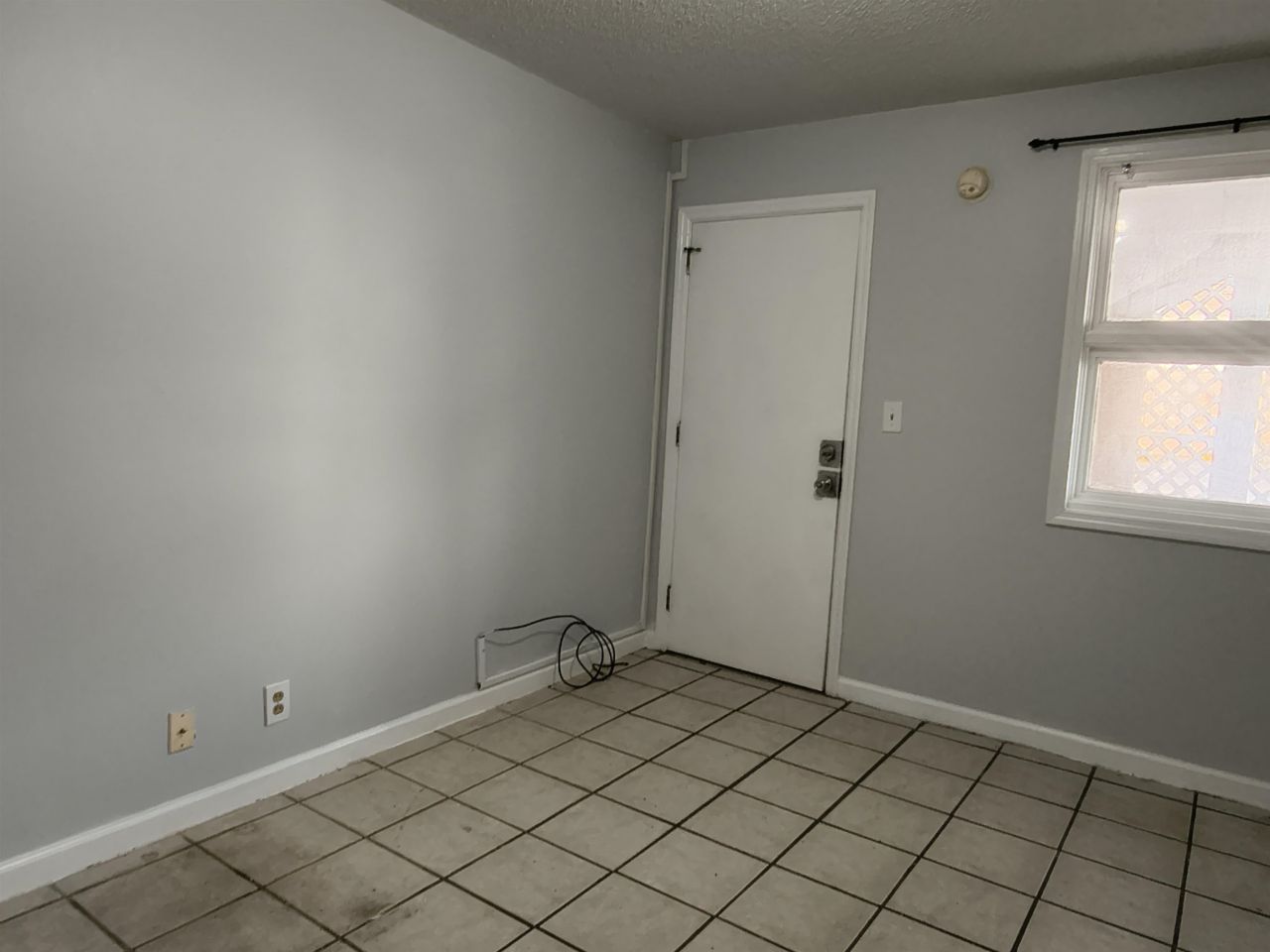 307 Flagg St. Photo 12