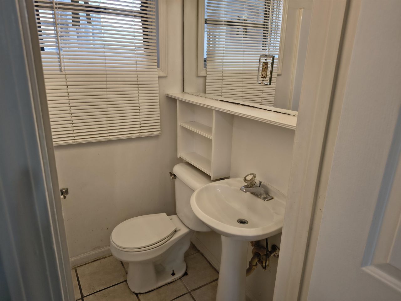 307 Flagg St. Photo 15