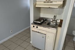 307 Flagg St. photo 4