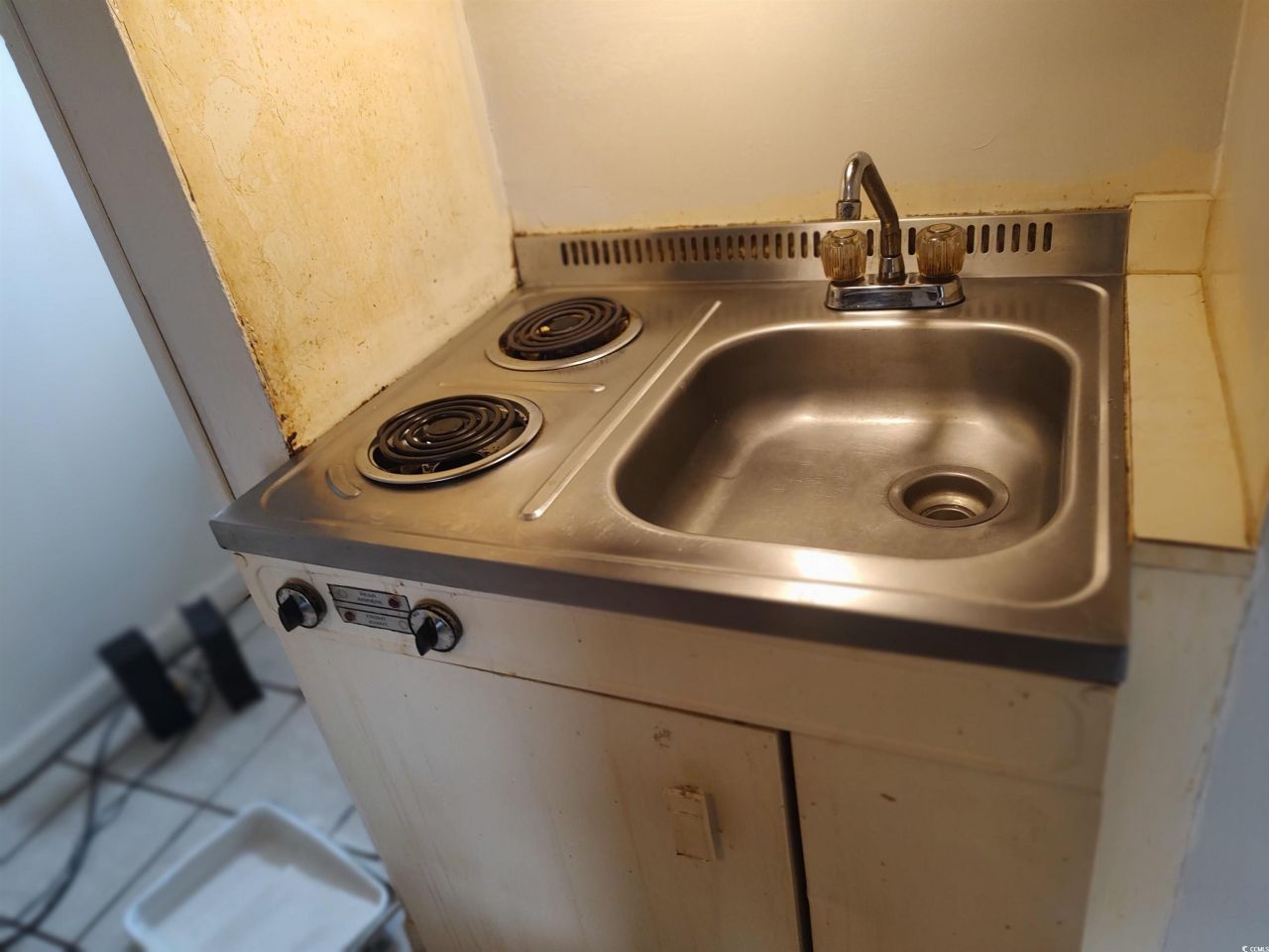 307 Flagg St. Photo 6