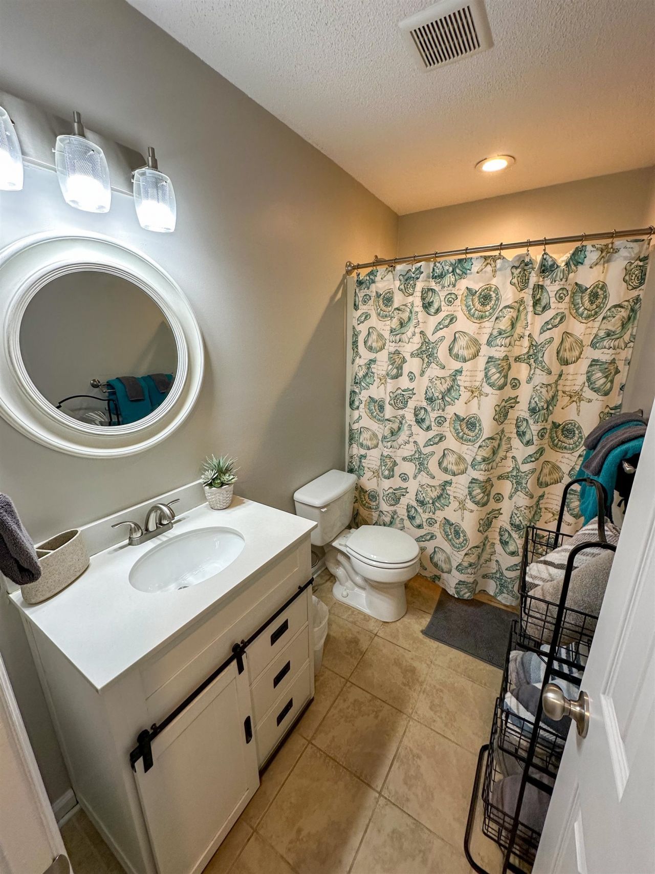 312 Lyons Cove Dr. Photo 11