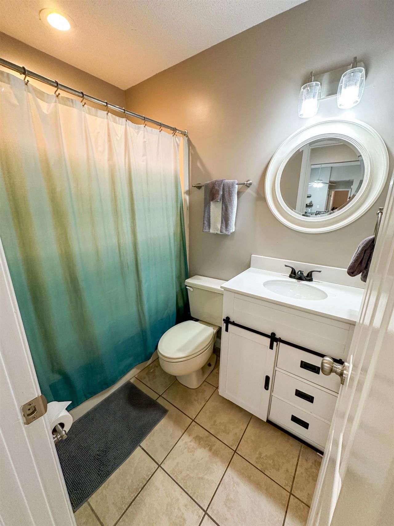 312 Lyons Cove Dr. Photo 16