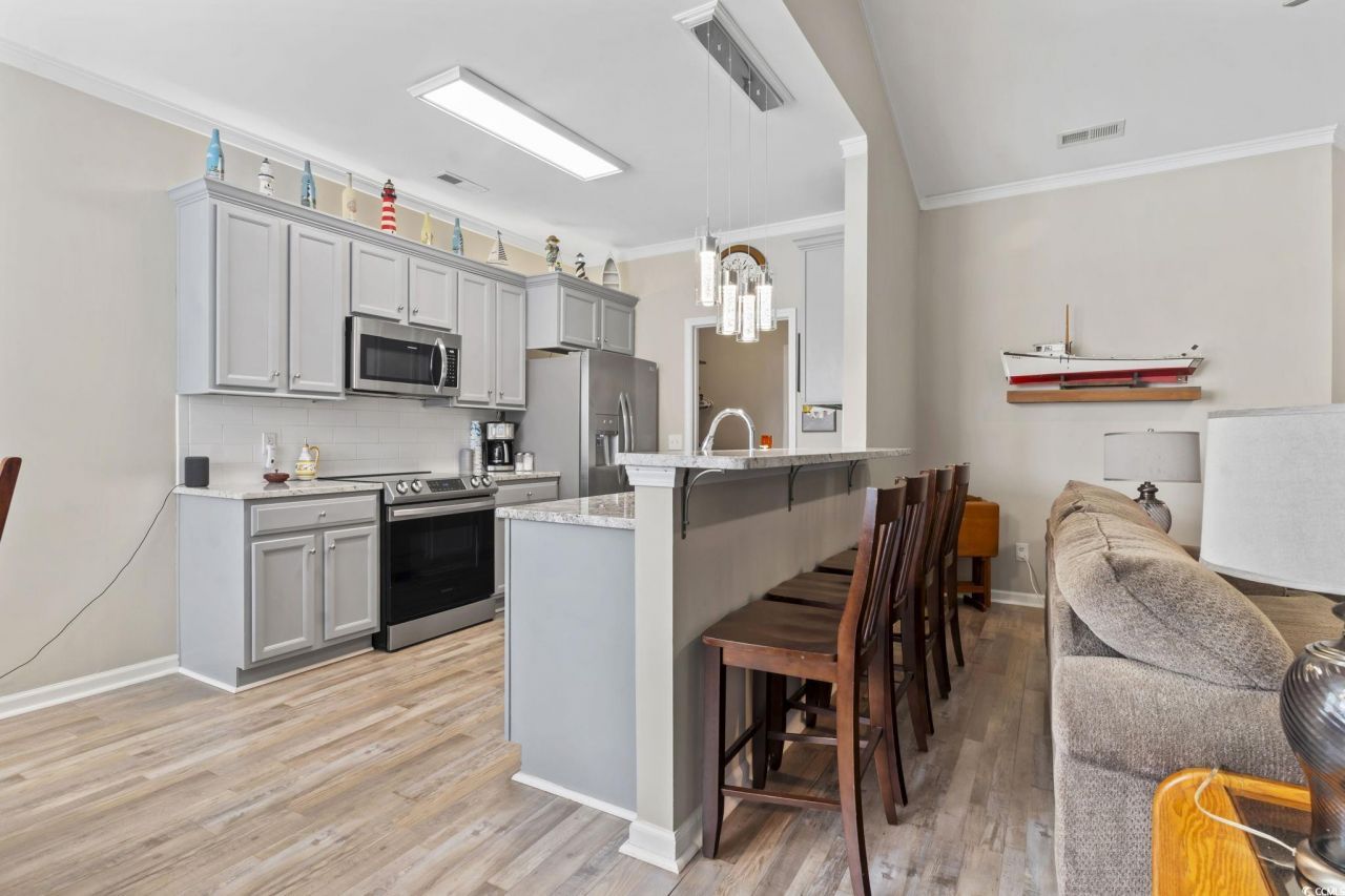 173 Cloverleaf Dr. Photo 18